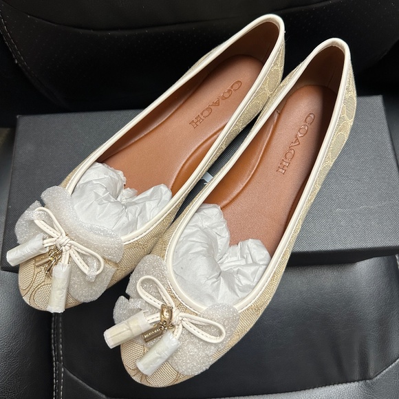 Coach Shoes - NIB! Coach FG2708 Women's Benni Signature Jacquard Ballet In light Khaki SZ 7.5B